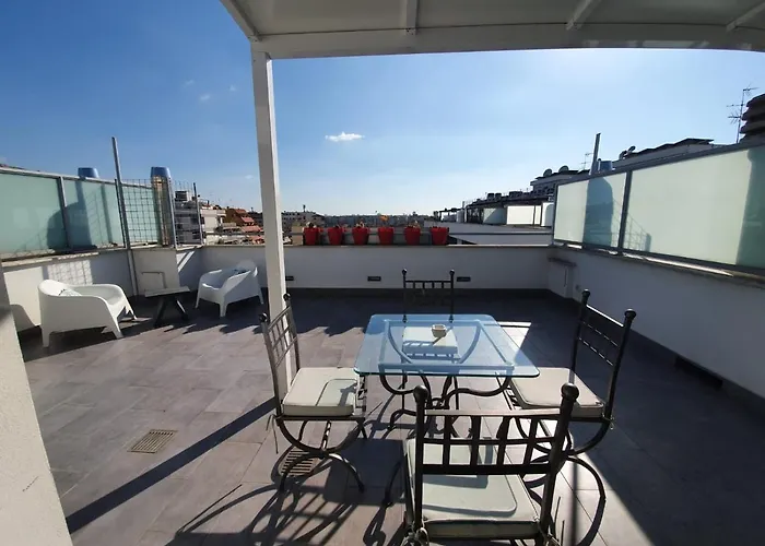 Penthouse 41 In Trastevere With Big Terrace *