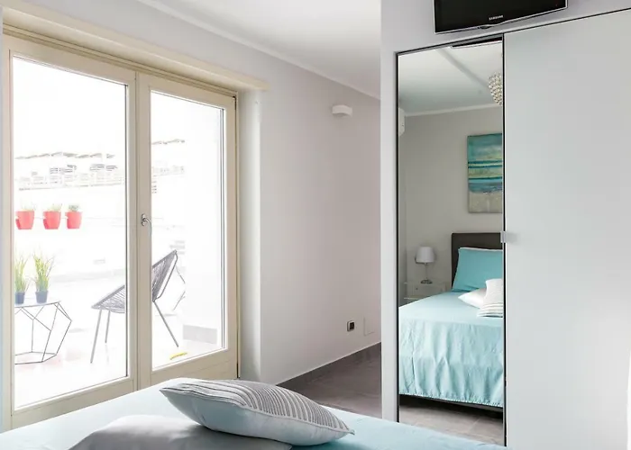 Penthouse 41 In Trastevere With Big Terrace